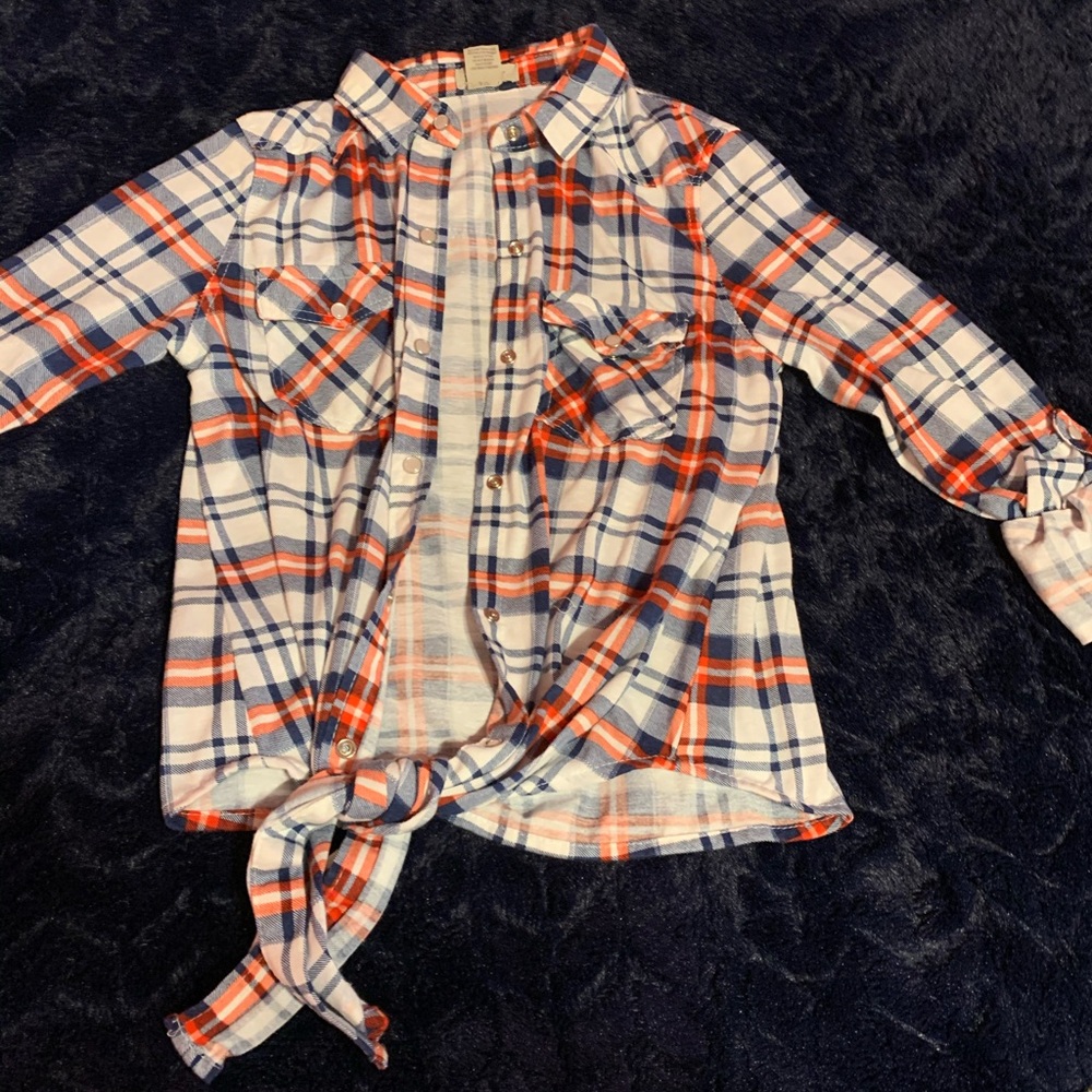 Long sleeve knot flannel